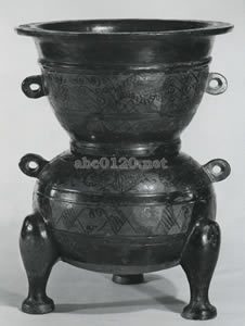 黒陶甗