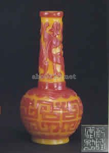 黄地紅被竜文瓶